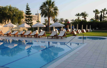 Frixos Suites Hotel Apts Voroklini Dış mekan fotoğraf